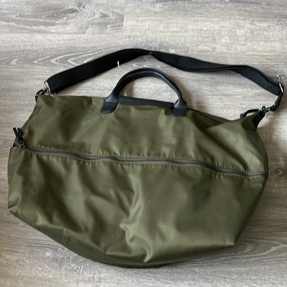 New Justfab olive green large tote - Picture 3 of 8